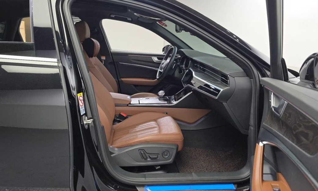 Audi A6 45 TFSI Quattro Premium, 2023