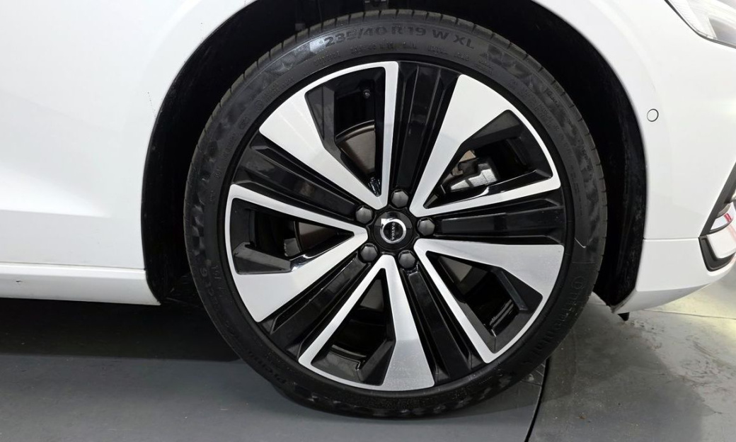 Volvo S60 B5 Ultra Bright, 2025
