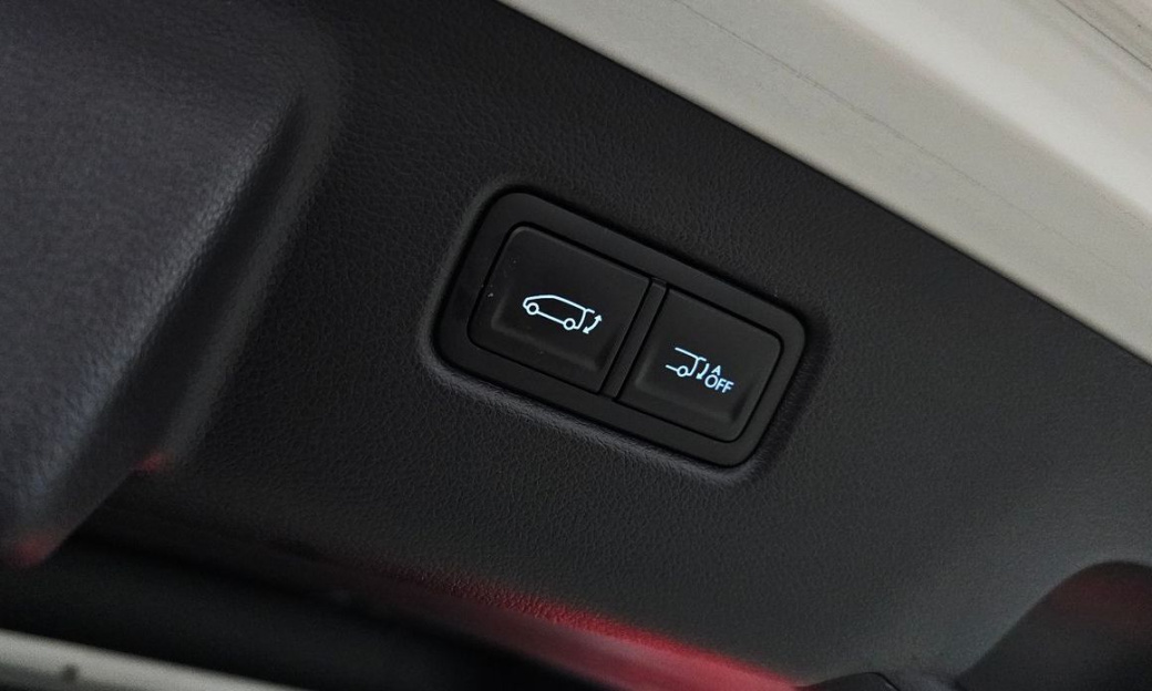 Hyundai Staria 4WD Lounge 9-Seater, 2025