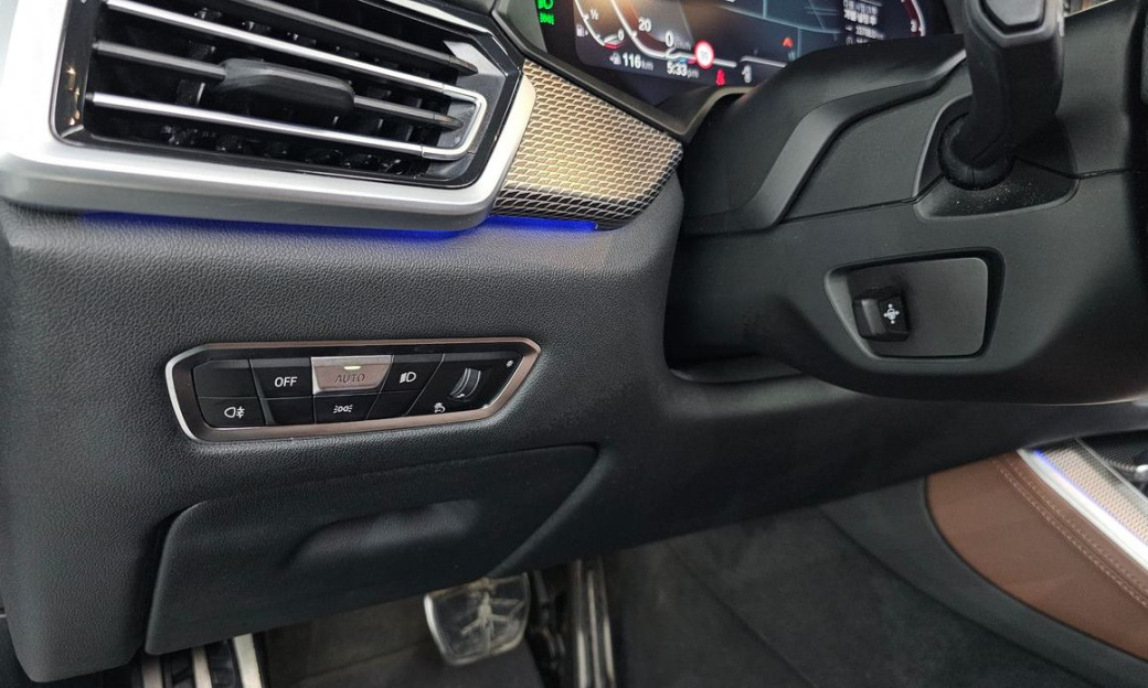 BMW X5 xDrive 40i M Sport, 2022