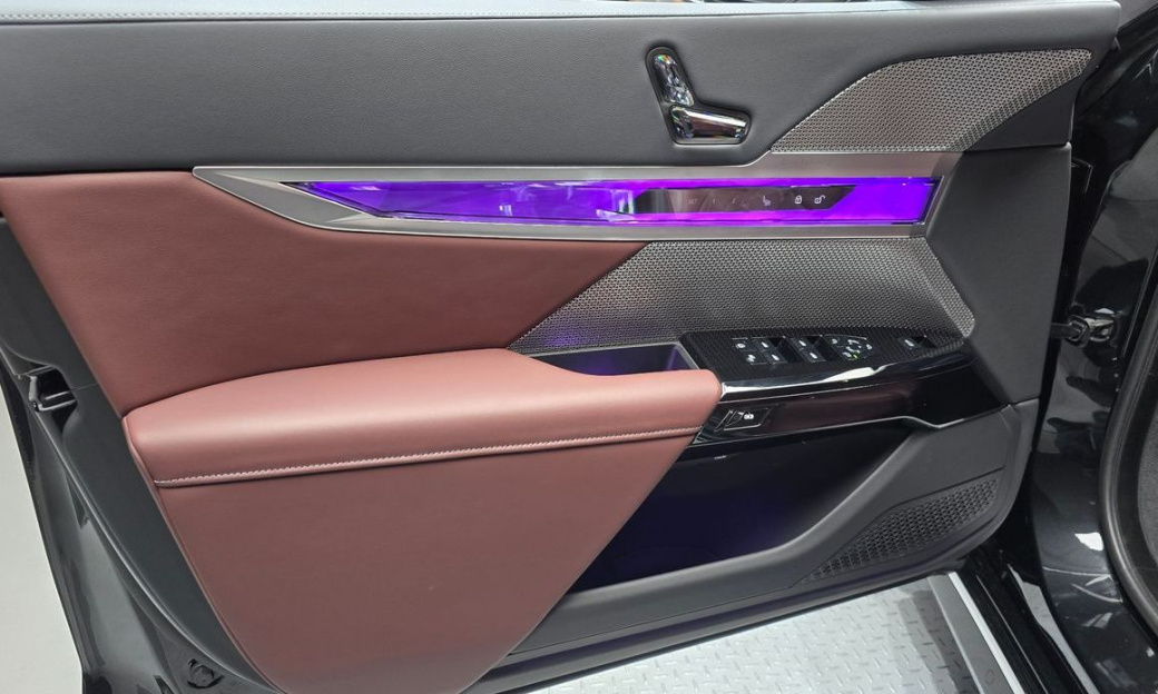 BMW 7-Series 740i xDrive M Sport, 2025