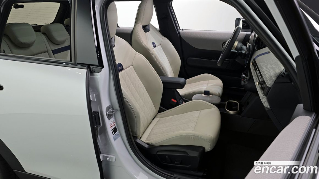 Mini Cooper 5 Door Favoured, 2025
