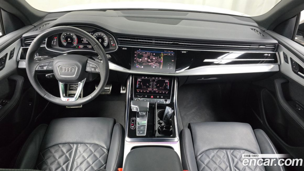 Audi Q8 55 TFSI Quattro Premium, 2023