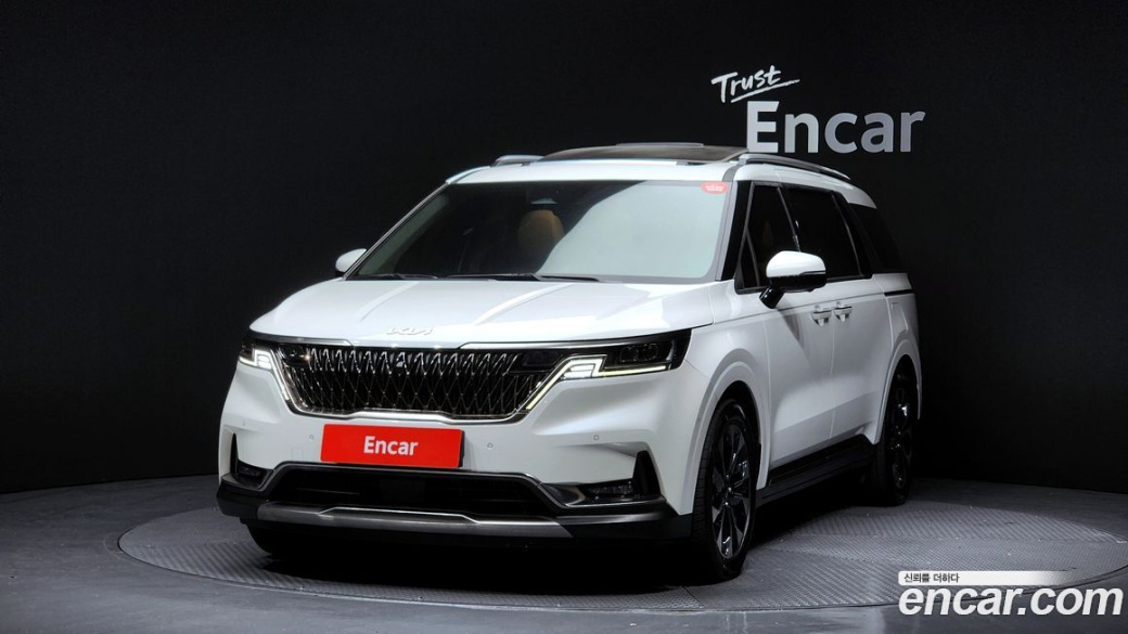 Kia Carnival 9-Seater Signature, 2023