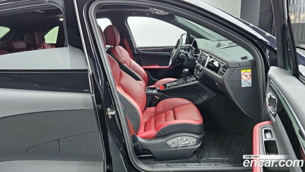 Porsche Macan 2.9 GTS, 2022