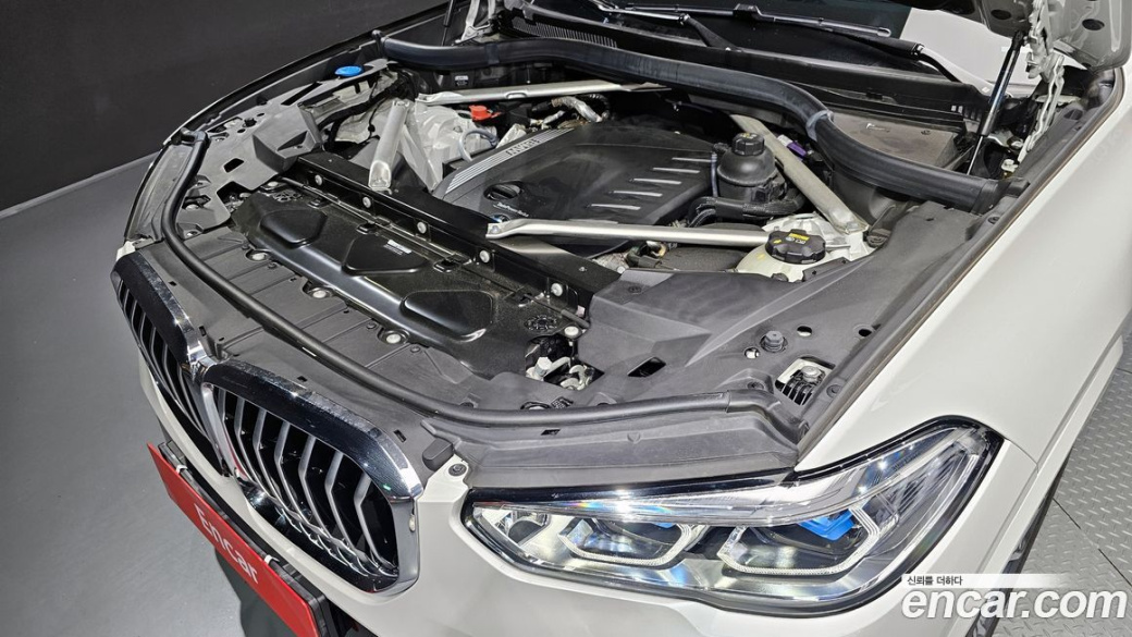 BMW X5 xDrive 30d M Sport, 2022