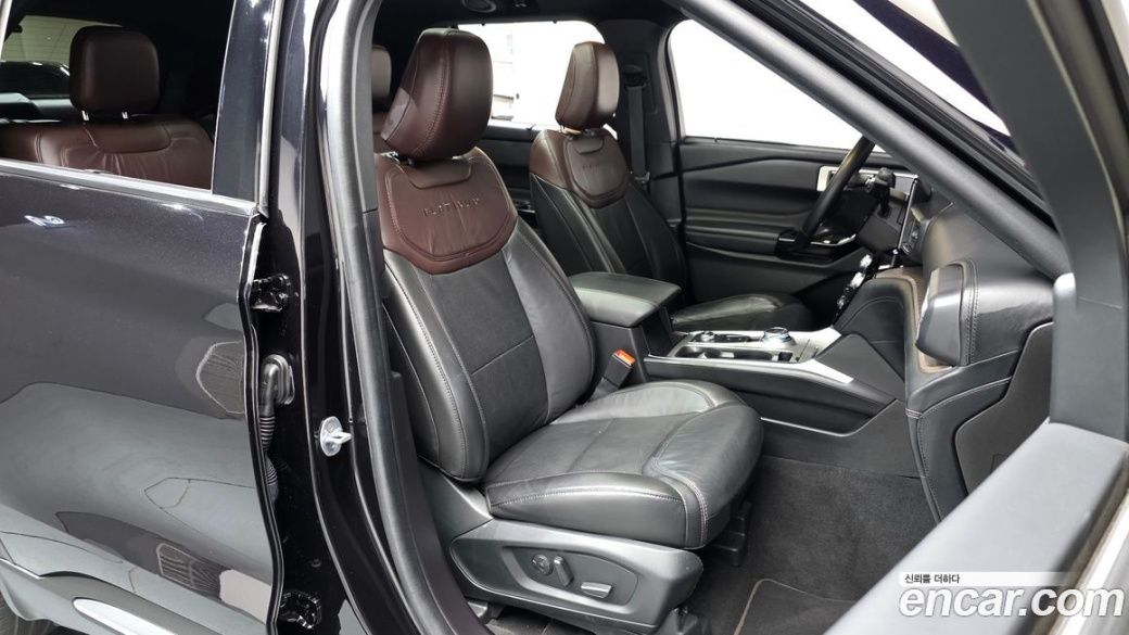 Ford Explorer 3.0 Platinum 4WD, 2022