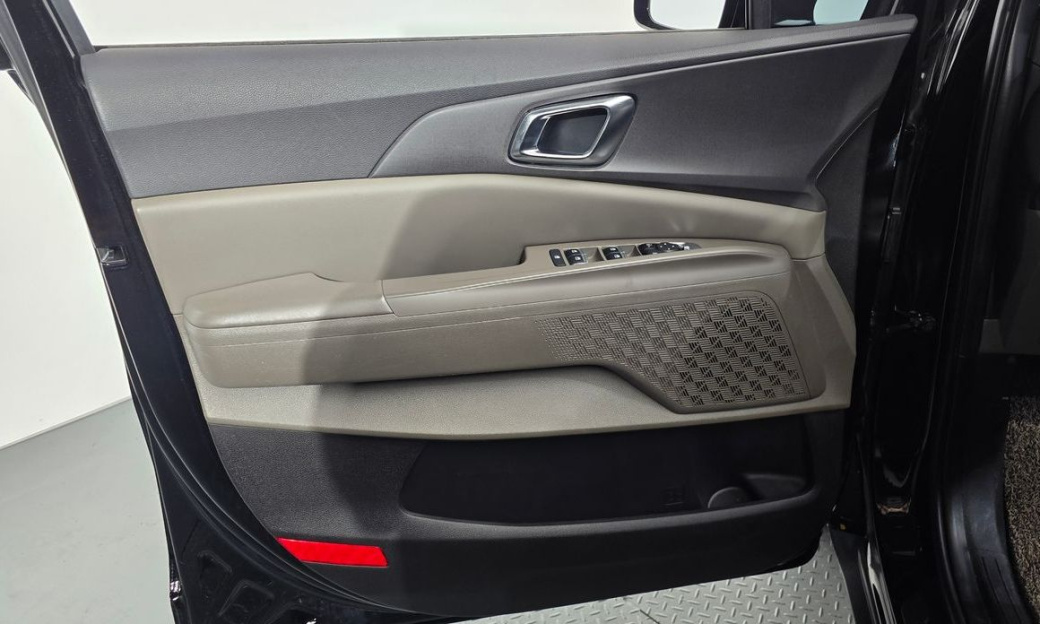Kia Carnival 9-Seater Noblesse, 2024