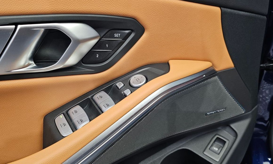 BMW 3-Series 320i M Sport, 2025