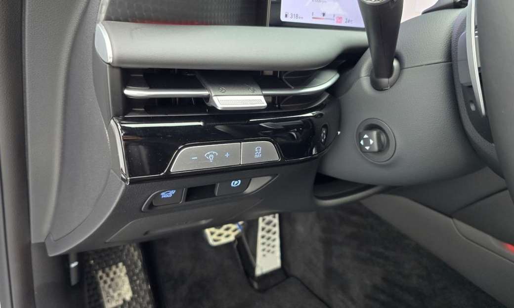 Genesis G80 Gasoline 2.5 Turbo AWD, 2025