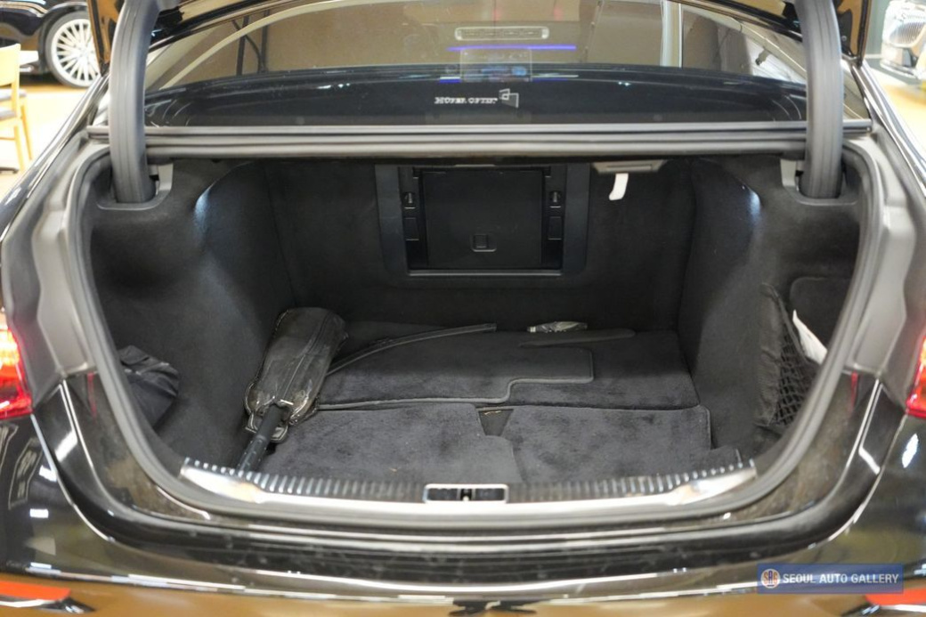 Mercedes-Benz S-Class S500L 4MATIC, 2021