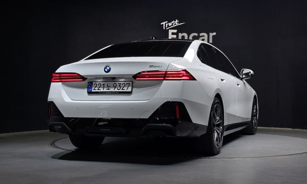 BMW 5-Series 520i M Sport, 2024