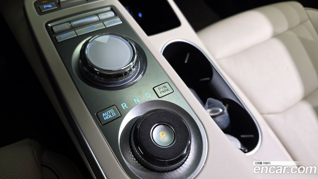 Genesis GV70 2.5T Gasoline 2WD, 2024