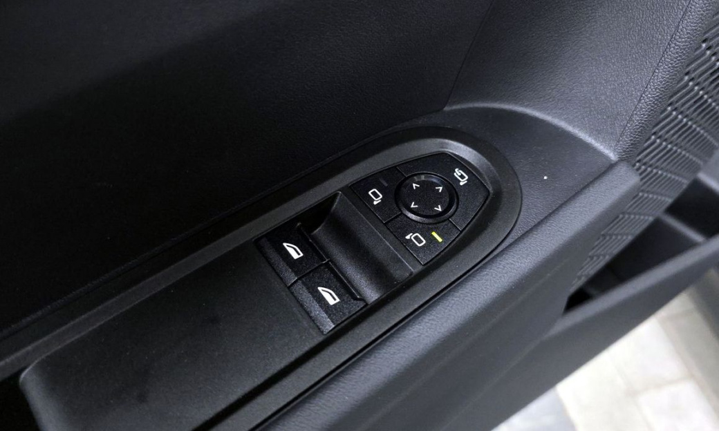 Mini Cooper Favoured, 2025