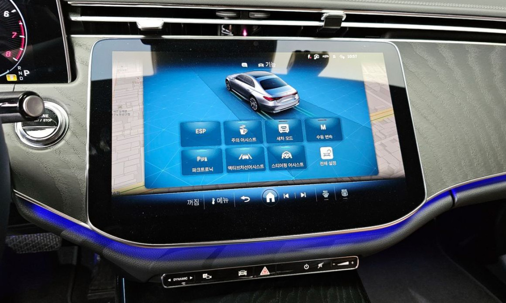 Mercedes-Benz E-Class E200 Avantgarde, 2024