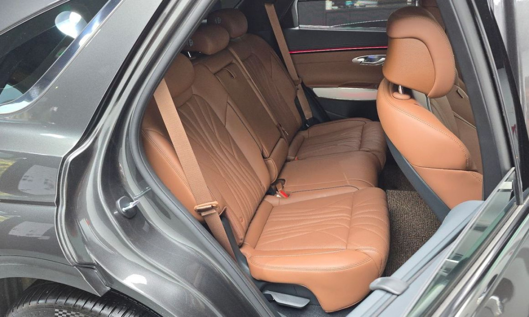 Genesis GV70 2.5T Gasoline AWD, 2025