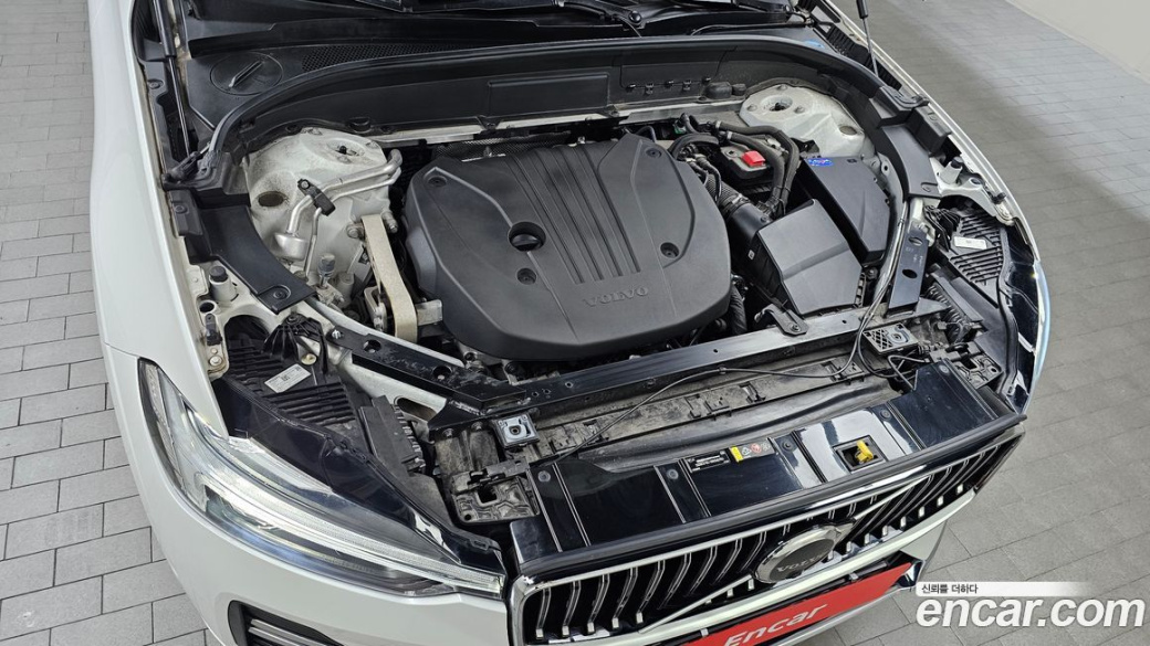 Volvo XC60 B5 Inscription, 2022