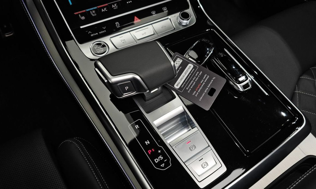 Audi Q8 55 TFSI Quattro Premium, 2026