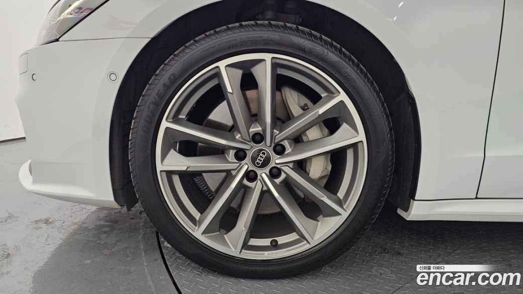 Audi A7 55 TFSI Quattro Premium, 2022