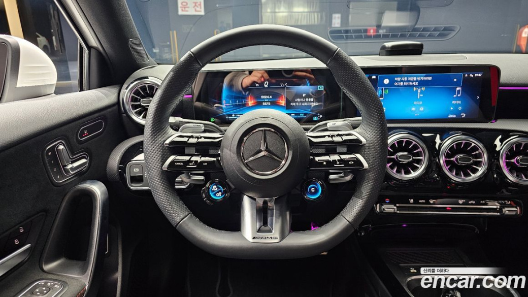Mercedes-Benz A-Class AMG A35 4MATIC Sedan, 2024