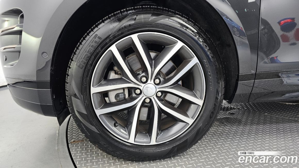 Land Rover Range Rover Evoque P250 Dynamic SE, 2024