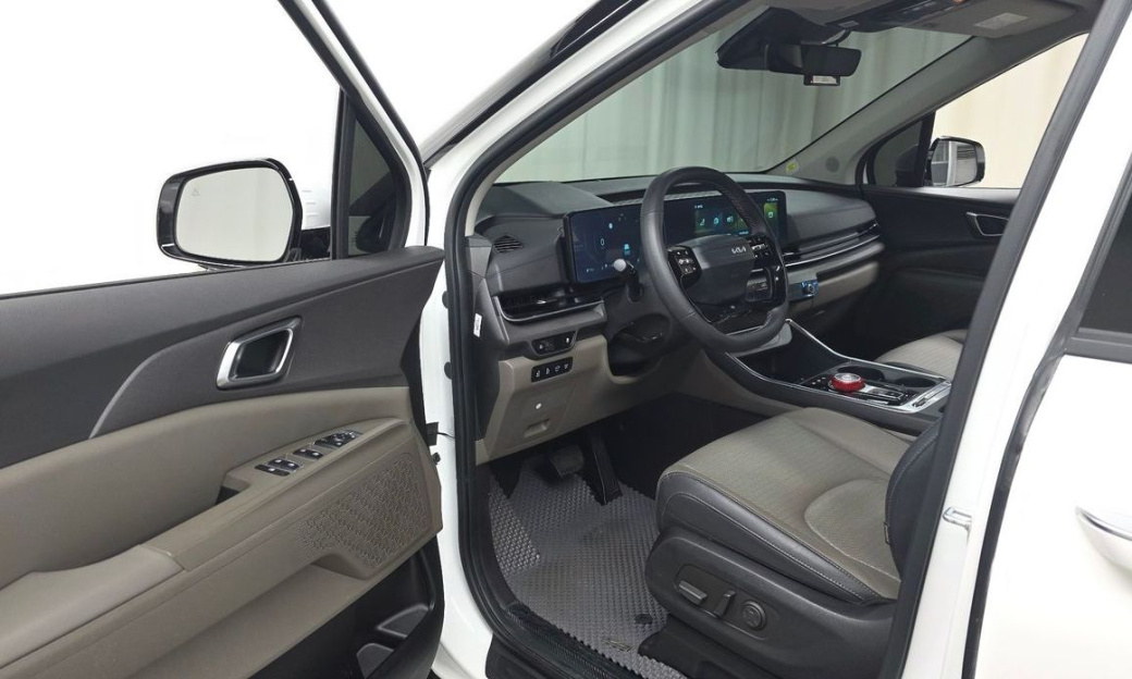 Kia Carnival 7-Seater Noblesse, 2025