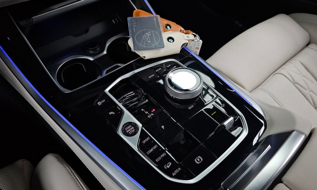 BMW X5 xDrive 40i M Sport, 2025