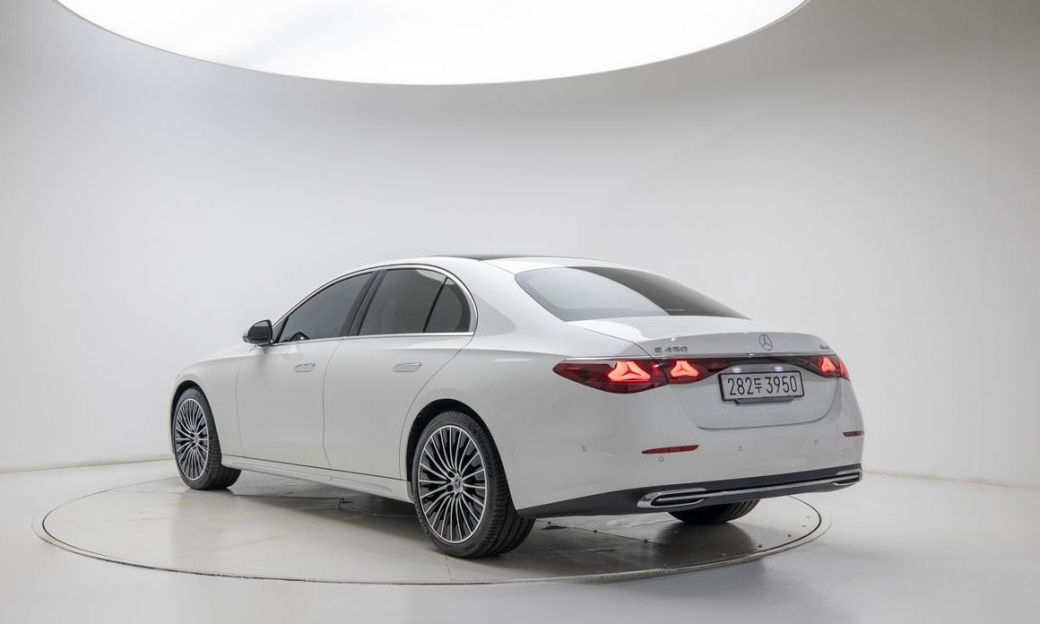 Mercedes-Benz E-Class E450 4MATIC Exclusive, 2025