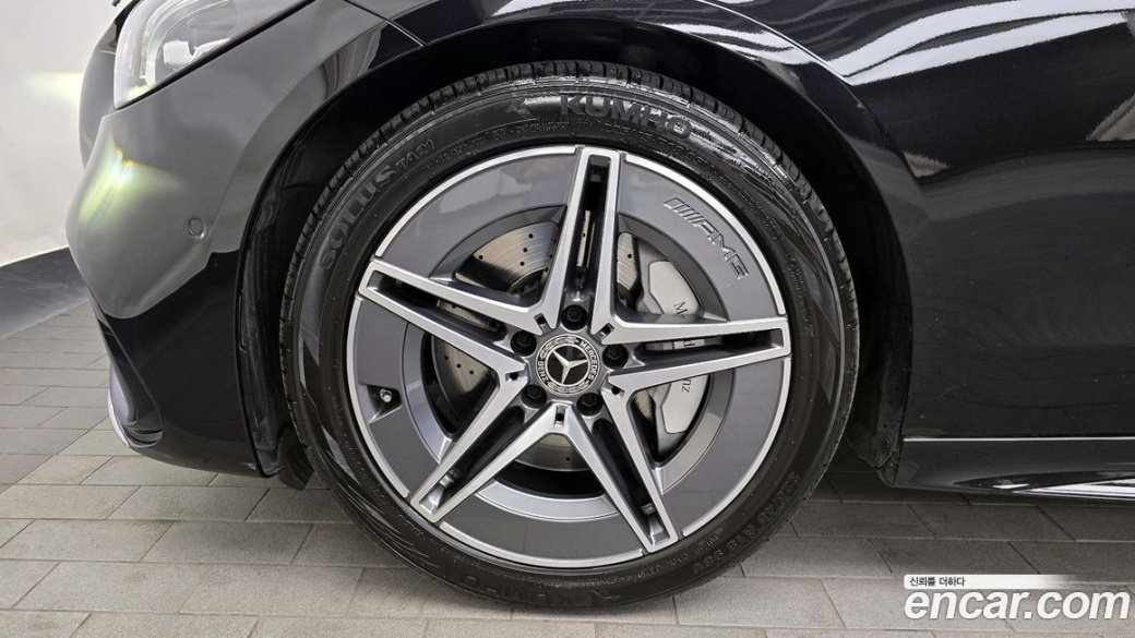 Mercedes-Benz C-Class C200 AMG Line, 2024