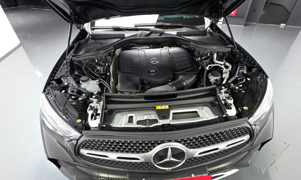 Mercedes-Benz GLC-Class GLC300 4MATIC AMG Line, 2024
