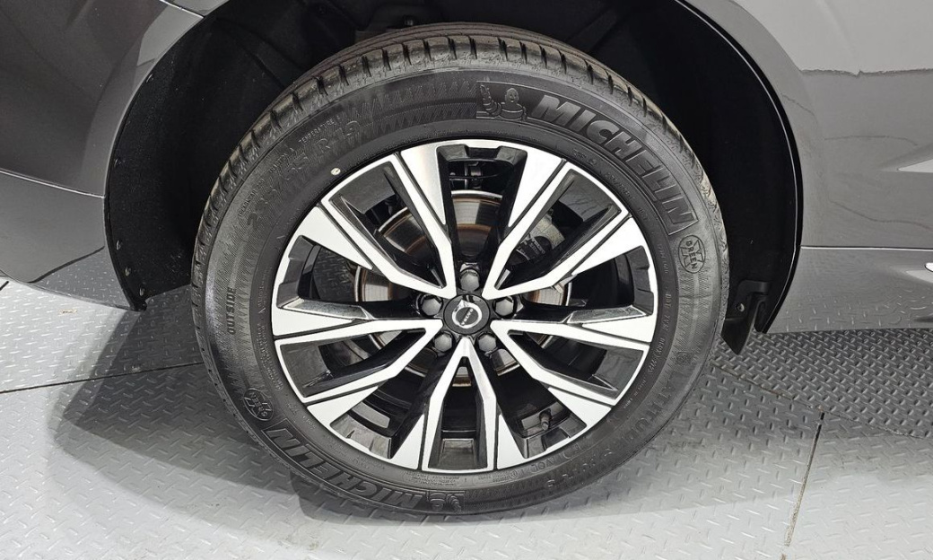 Volvo XC60 B5 Ultimate Bright, 2024