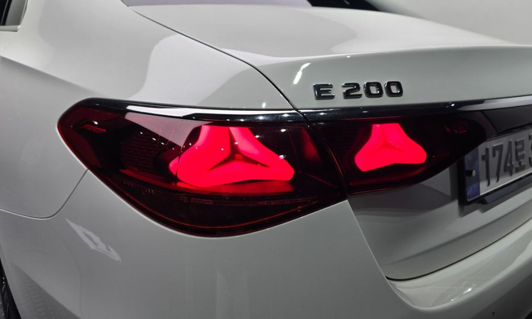 Mercedes-Benz E-Class E200 Avantgarde, 2024