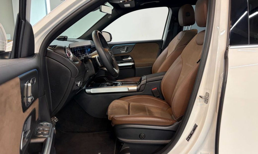 Mercedes-Benz GLB-Class GLB250 4MATIC, 2025