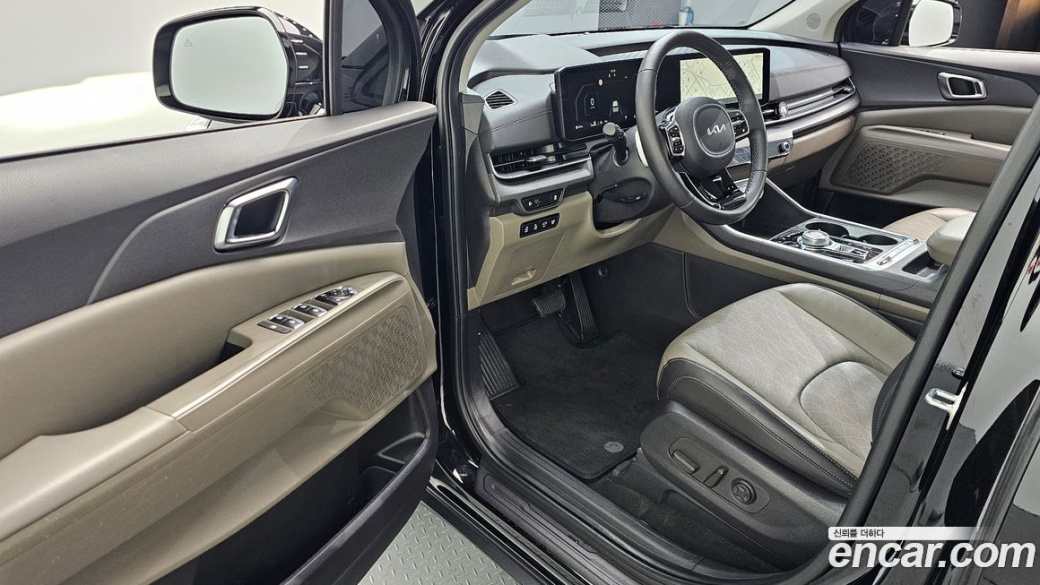 Kia Carnival 9-Seater Noblesse, 2025