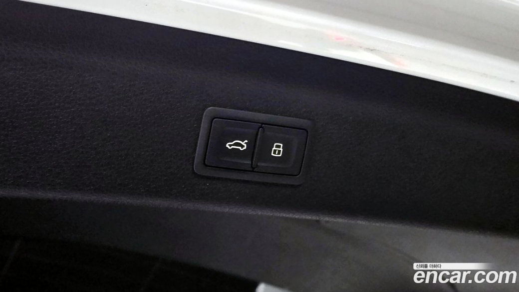 Audi Q3 35 TDI Premium, 2022