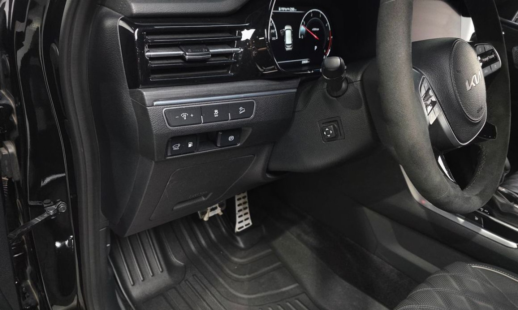 Kia Mohave Diesel 3.0 4WD 7-Seater, 2024