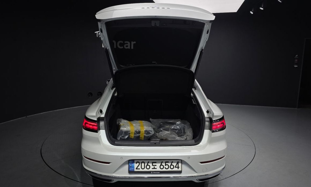 Volkswagen Arteon 2.0 TDI Prestige, 2023