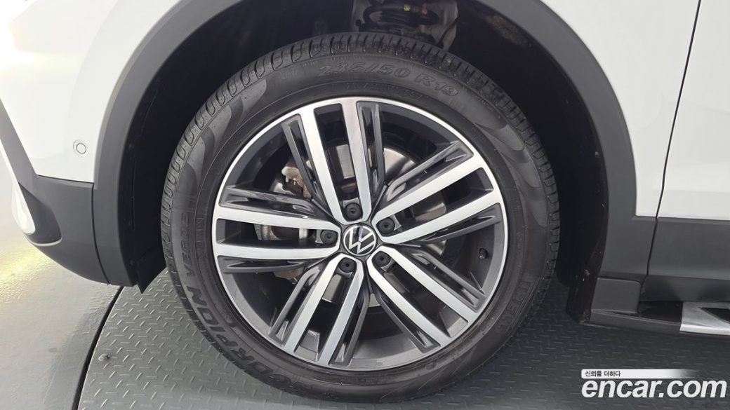 Volkswagen Tiguan 2.0 TSI Prestige, 2022