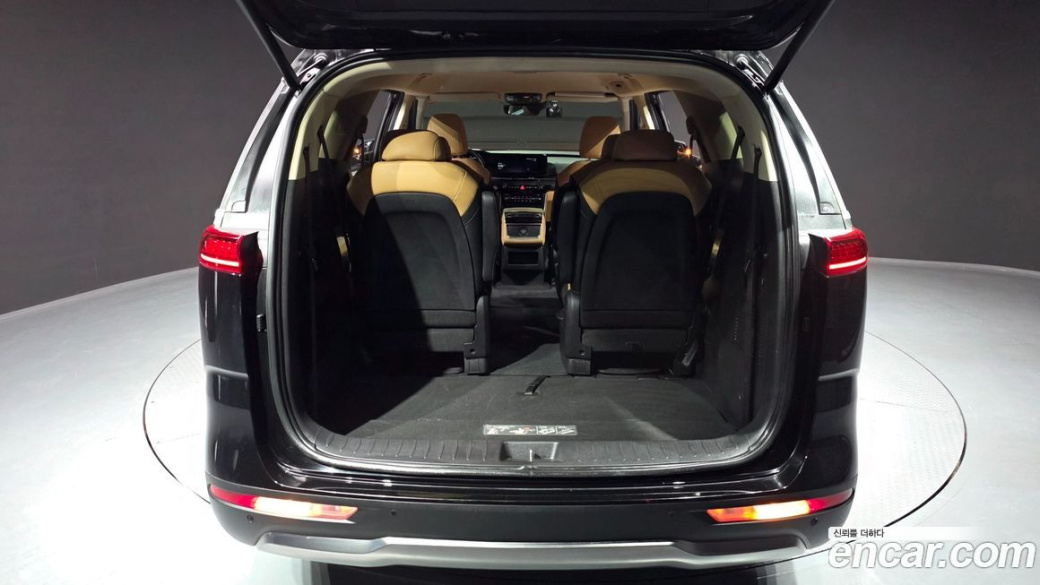 Kia Carnival 9-Seater Noblesse, 2023