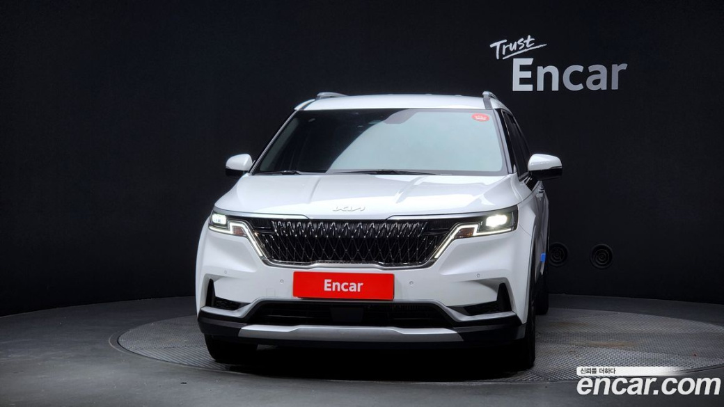 Kia Carnival 9-Seater Prestige, 2023