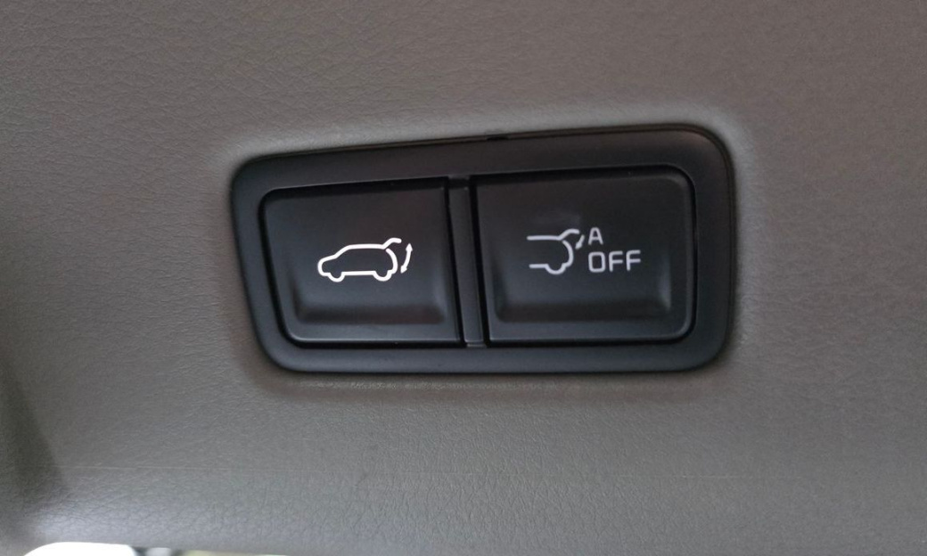 Kia Carnival 9-Seater Gravity, 2025