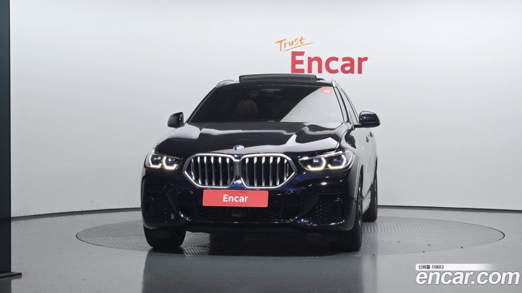 BMW X6 xDrive40i M Sport, 2022