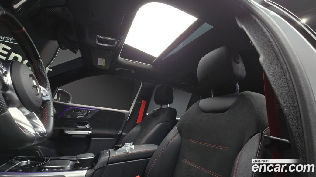 Mercedes-Benz GLB-Class AMG GLB35 4MATIC, 2023