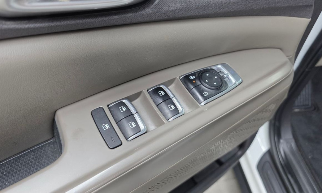 Kia Carnival 9-Seater Prestige, 2024