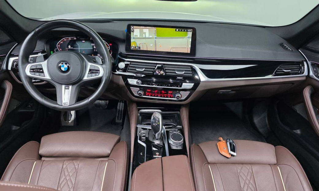 BMW 5-Series 530i M Sport Package, 2022