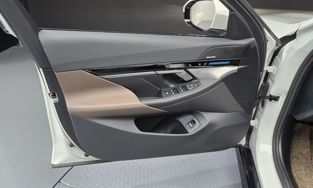 BMW 5-Series 520i M Sport, 2024