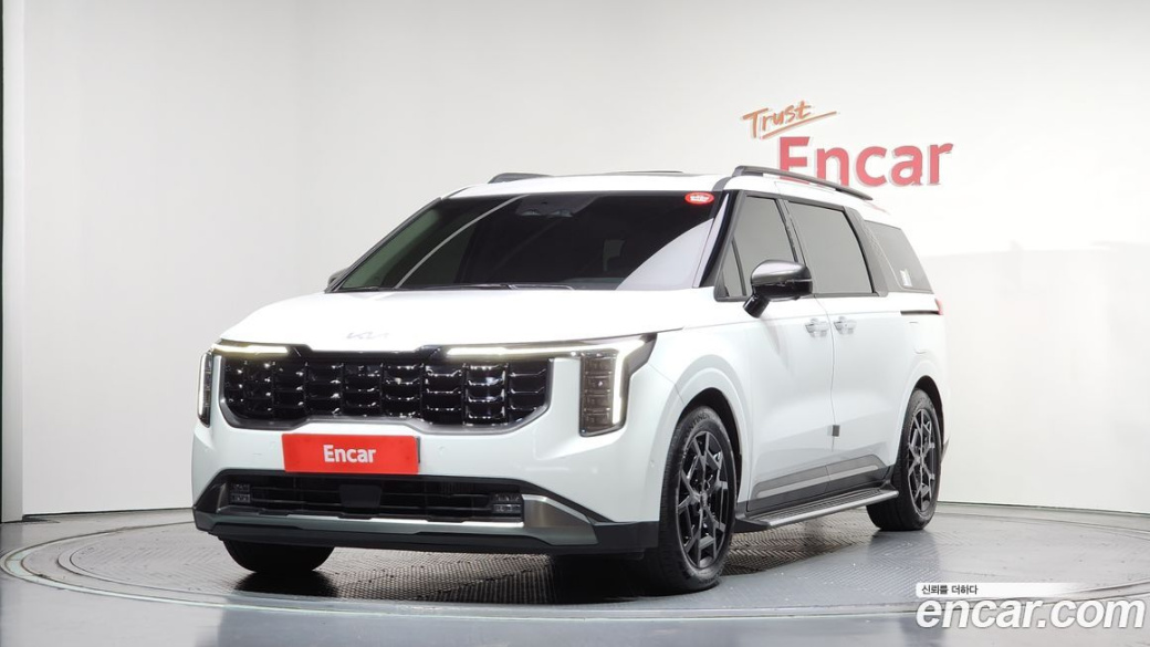 Kia Carnival 7-Seater Gravity, 2025