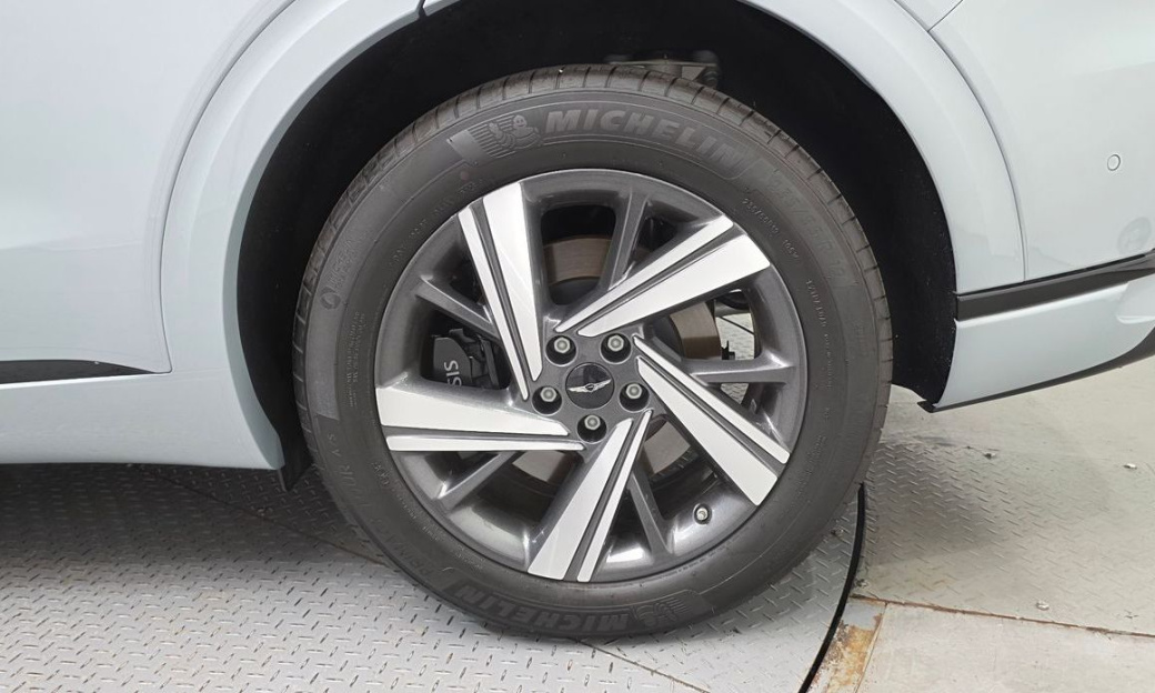 Genesis GV70 2.5T Gasoline 2WD, 2026