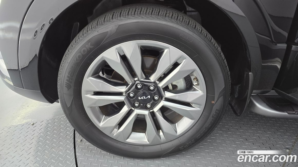 Kia Mohave Diesel 3.0 4WD 5-Seater, 2022
