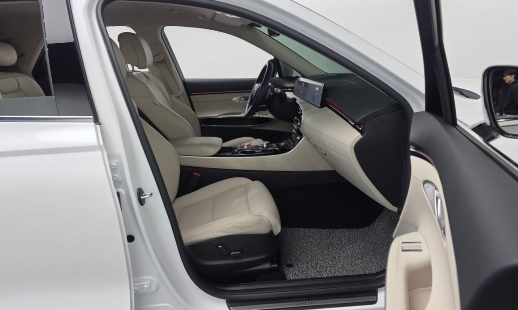 Genesis GV70 2.5T Gasoline 2WD, 2025